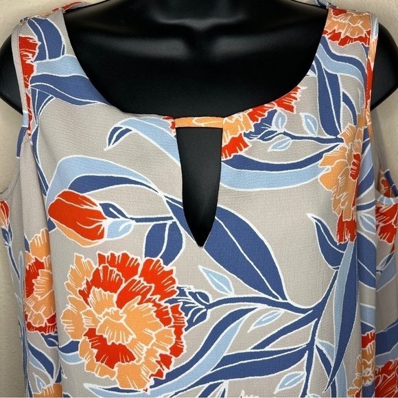 Small NEW Floral Blouse Cold Shoulder Keyhole Neckline C&E Orange Blue - Picture 6 of 11